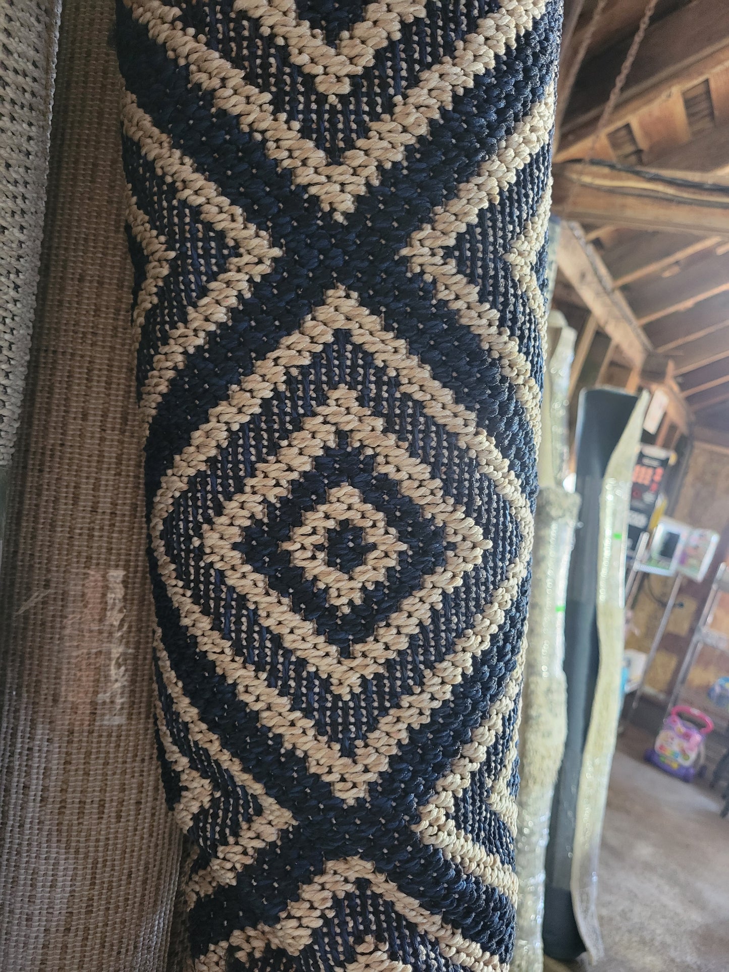 Ravena ID/OD Rug 8x10