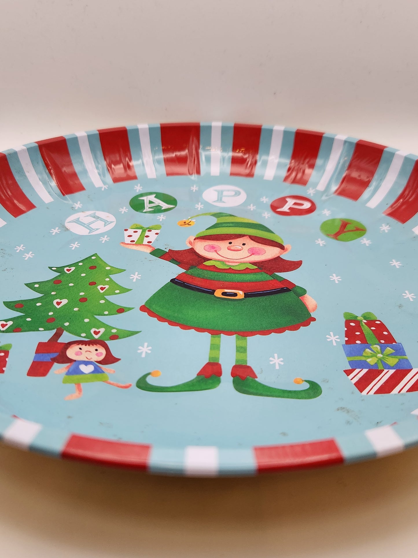 π
Festive Fun Christmas Plates - Santa & Elf Designs