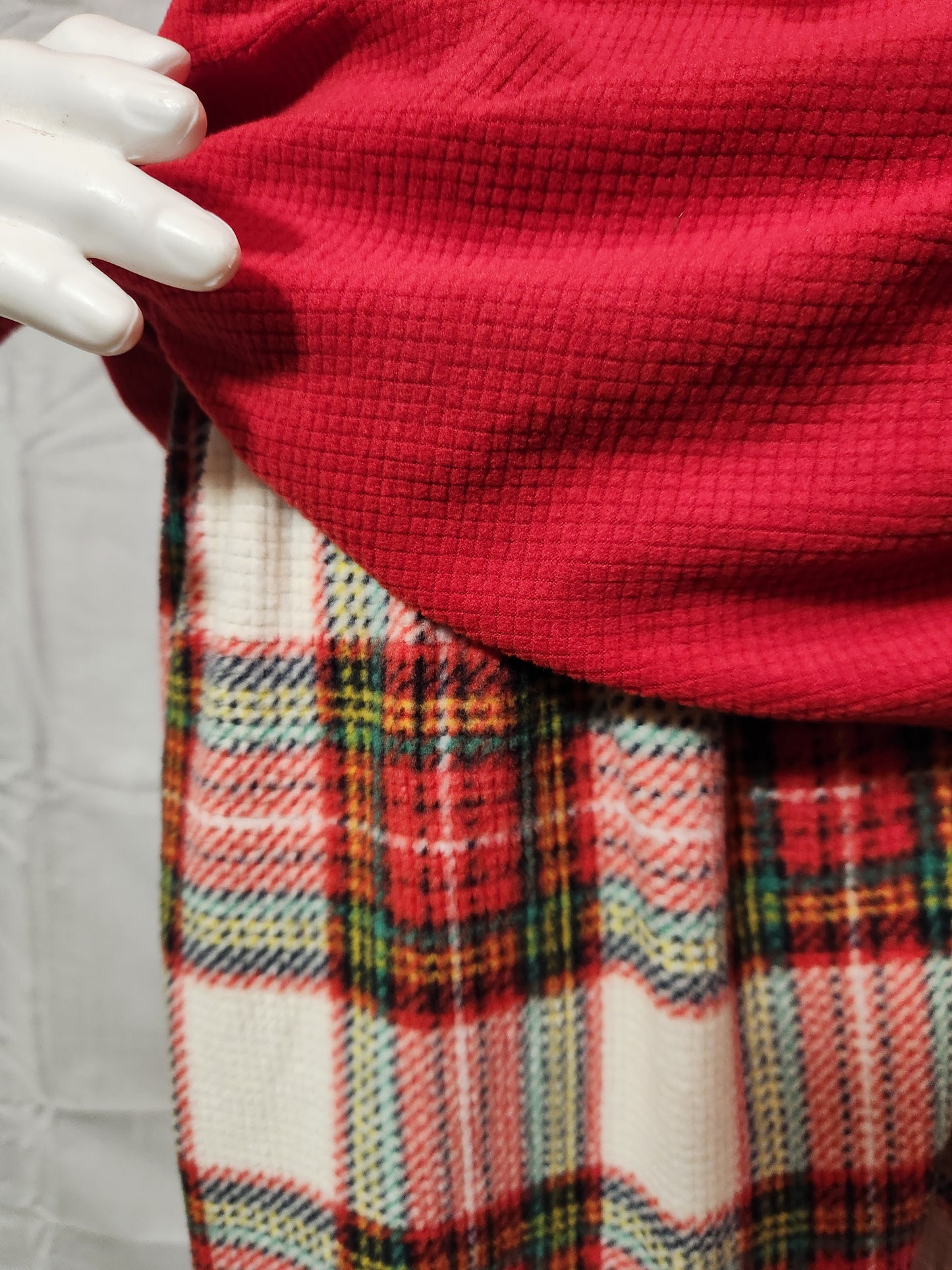 🎄 NWT Christmas Plaid Truck Pajama Set - Red Top & Flannel Bottoms