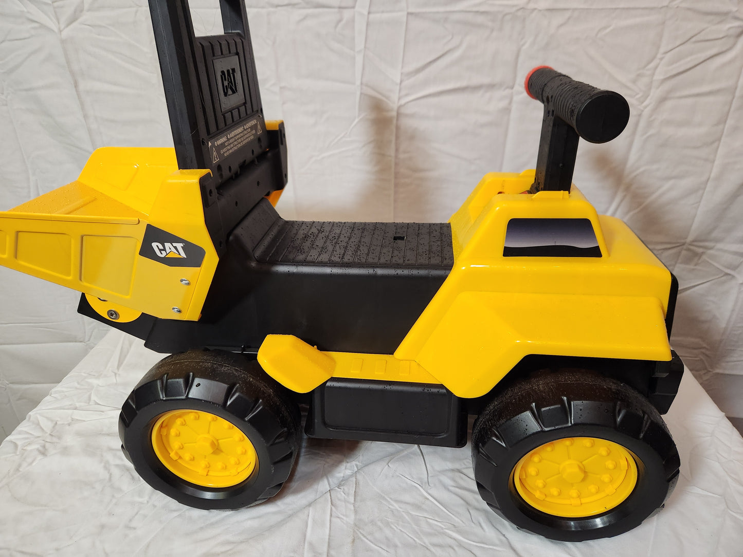🏗️ CAT Yellow Push & Ride-On Construction Toy - Bulldozer/Loader Style! 🚧